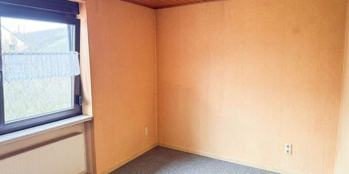 Mehrfamilienhaus, Wohnhaus Kaufungen Niederkaufungen - 5 Zimmer, 180 m&sup2;, 330.000&euro; | Angebot:25314204