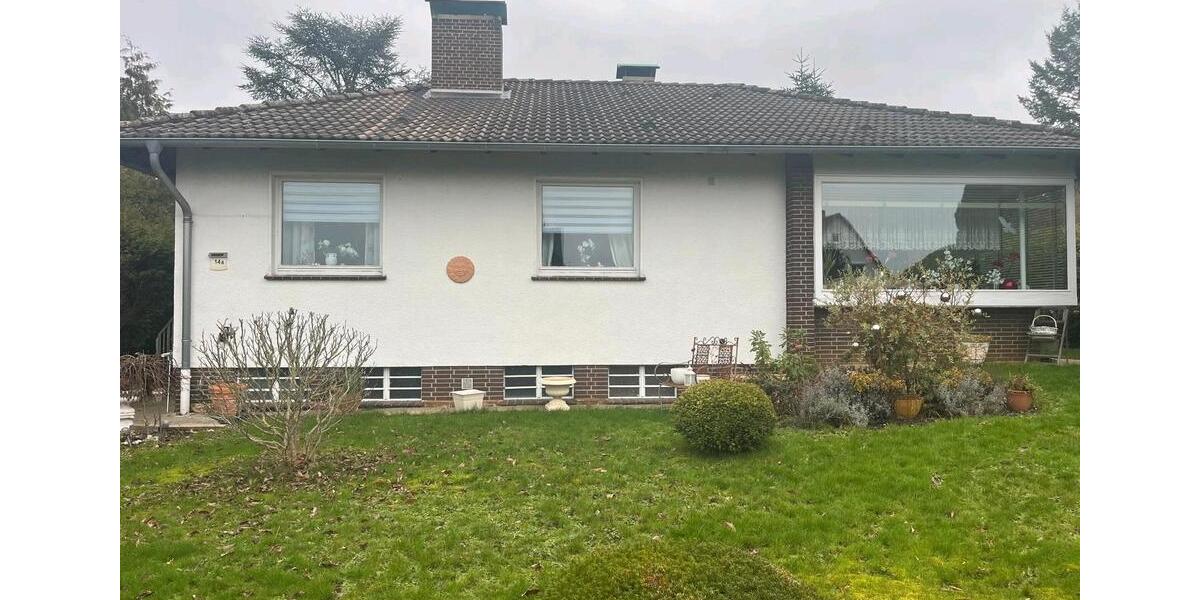 Biete BungalowEinfamilienhaus mit Ausbaureserve 3 zimmer