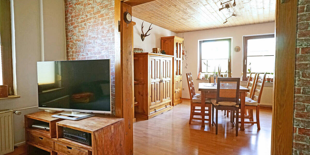 DAS BAUERNHAUS FÜR DIE GROSSE FAMILIE IM ORTSKERN VON VOLLMARSHAUSEN 8 zimmer