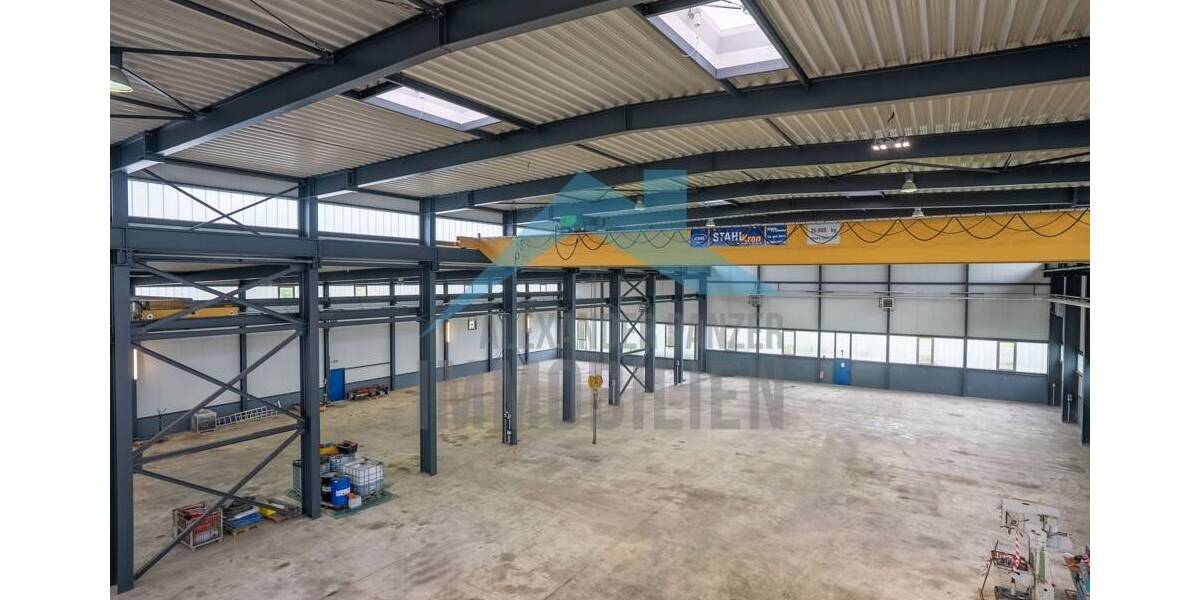 Gepflegte und großzügige Lagerhalle mit Bürogebäude in Autobahnnähe - Logistikpark - Lutterberg! zimmer