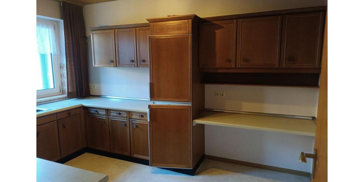 Einfamilienhaus Baunatal - 6 Zimmer, 150 m&sup2;, 330.000&euro; | Angebot:24640163