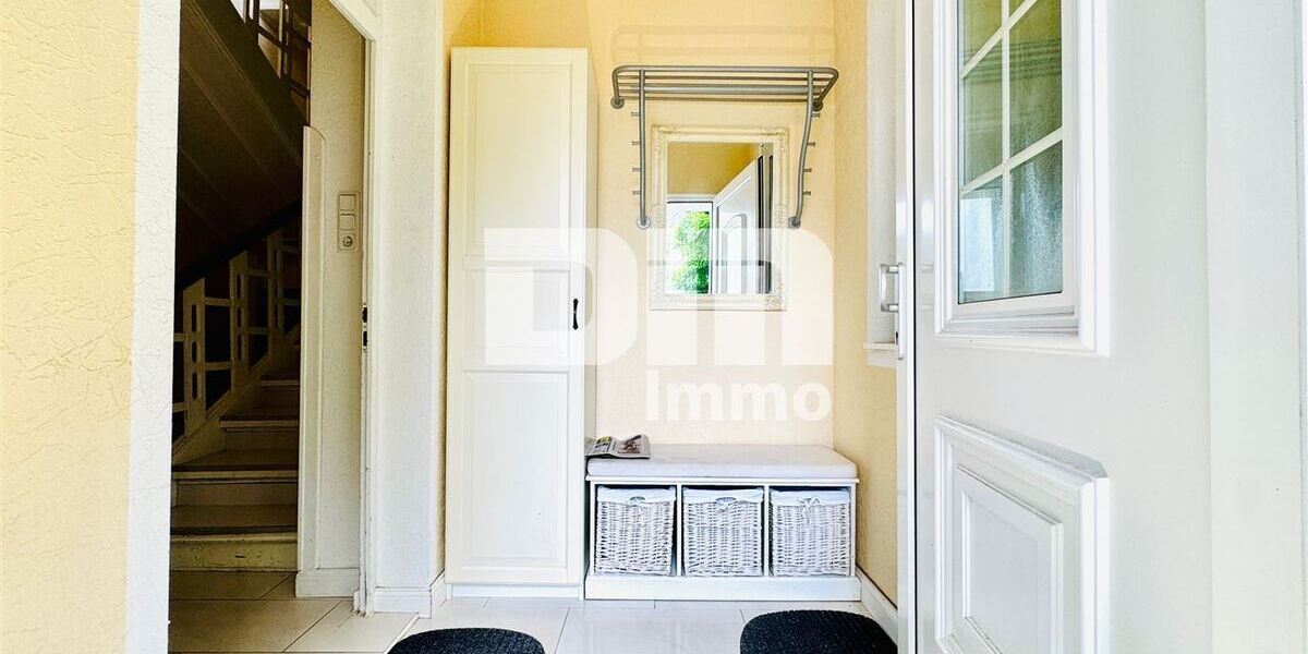 Sanierter Wohntraum mit Garten Terrasse und 2 Garagen + vielen Extras - Einfamilienhaus Witzenhausen | Angebot:27244520