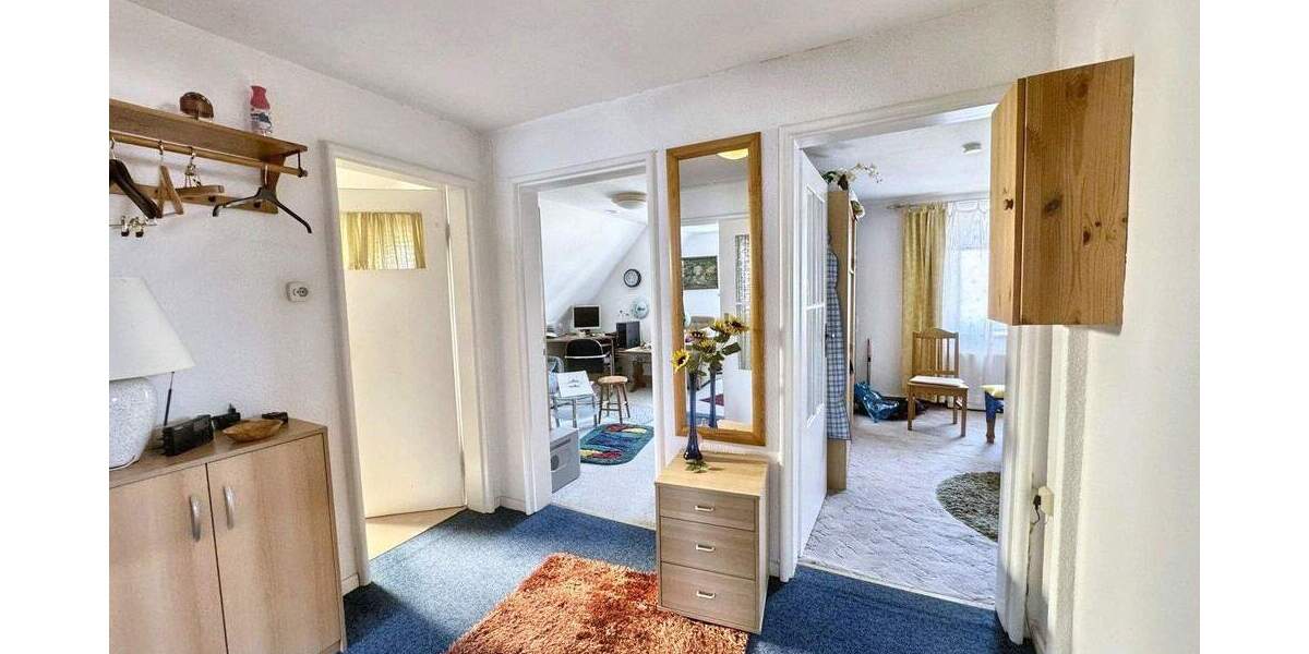 Charme der 1930er im großzügigen Mehrfamilienhaus erleben 8 zimmer