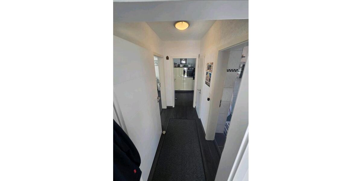 Reihenhaus Lohfelden - 8 Zimmer, 125 m&sup2;, 320.000&euro; | Angebot:27189044