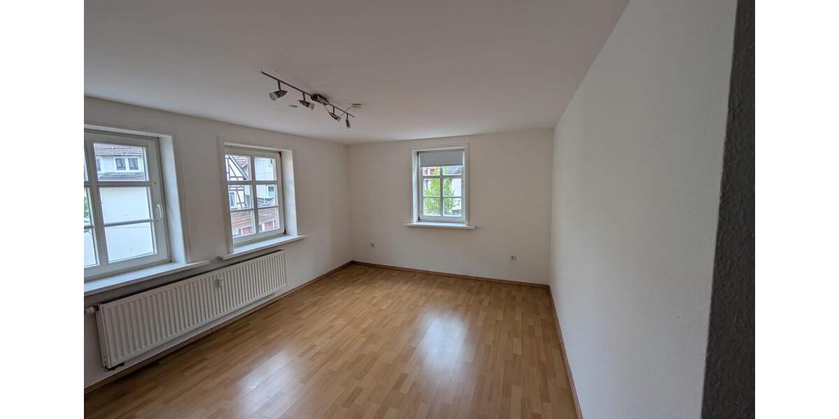 Etagenwohnung Großalmerode - 2 Zimmer, 85 m&sup2;, 1.000&euro; | Angebot:26466640