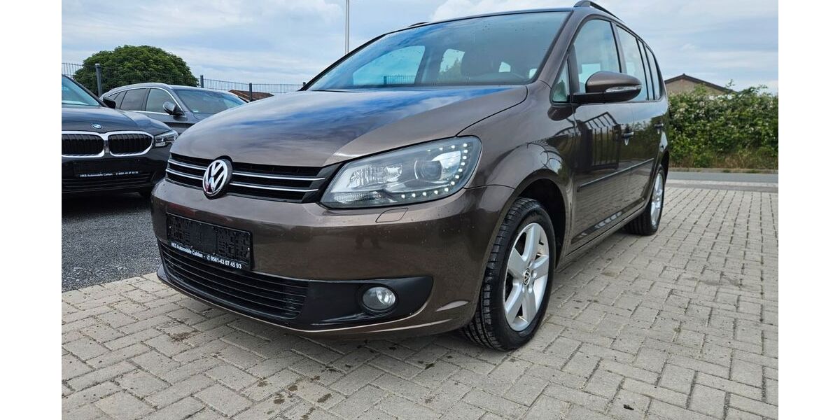 VW Touran 131.911 km 7.950 &euro; Calden 34379