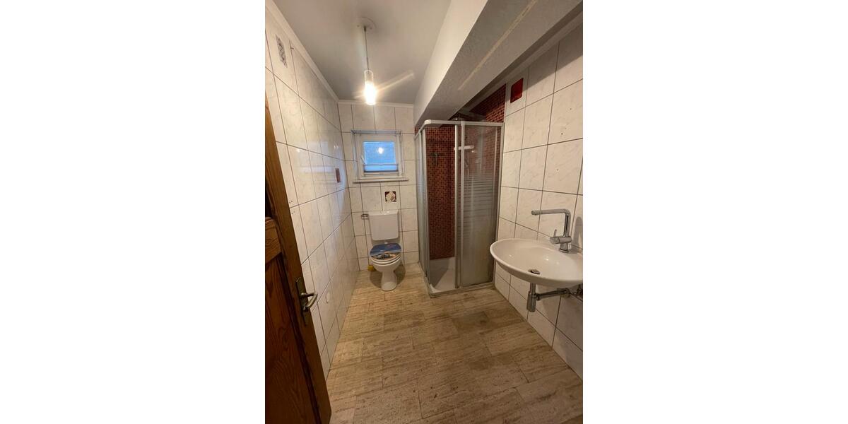 Etagenwohnung Calden - 9 Zimmer, 250 m&sup2;, 1.150&euro; | Angebot:24890915