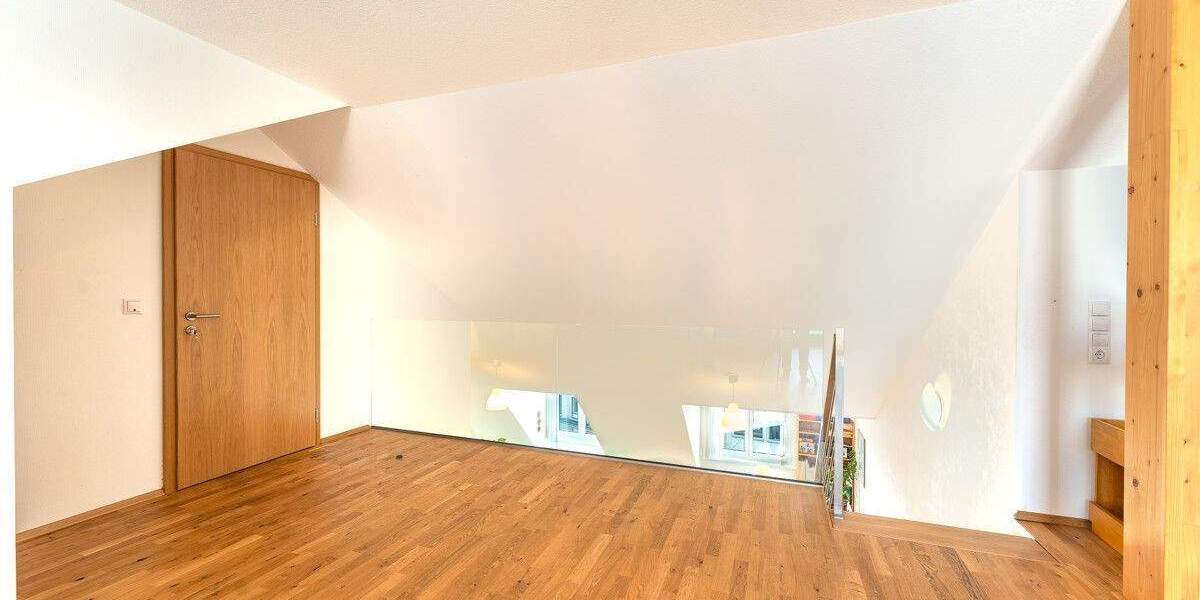 4-Zimmerwohnung mit Balkon und Galerie-Zimmer - mitten im Leben! 4 zimmer