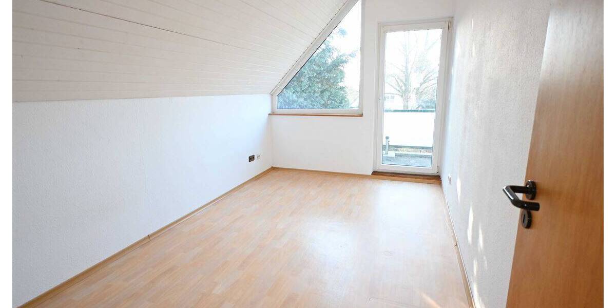 Reihenmittelhaus Kassel Niederzwehren - 4 Zimmer, 104 m&sup2;, 285.000&euro; | Angebot:25984575