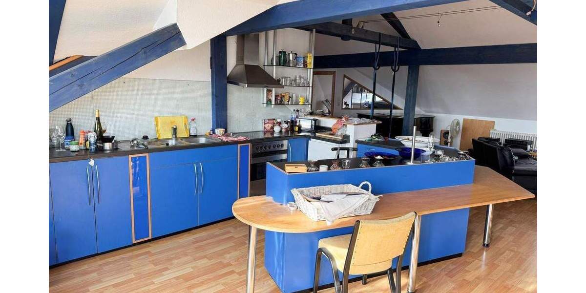 Etagenwohnung Kassel West - 3 Zimmer, 138 m&sup2;, 370.000&euro; | Angebot:26170937