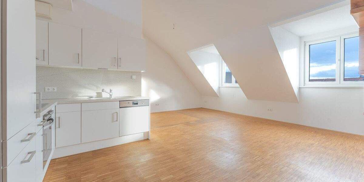 4-Zimmerwohnung mit Balkon und Galerie-Zimmer - mitten im Leben! 4 zimmer