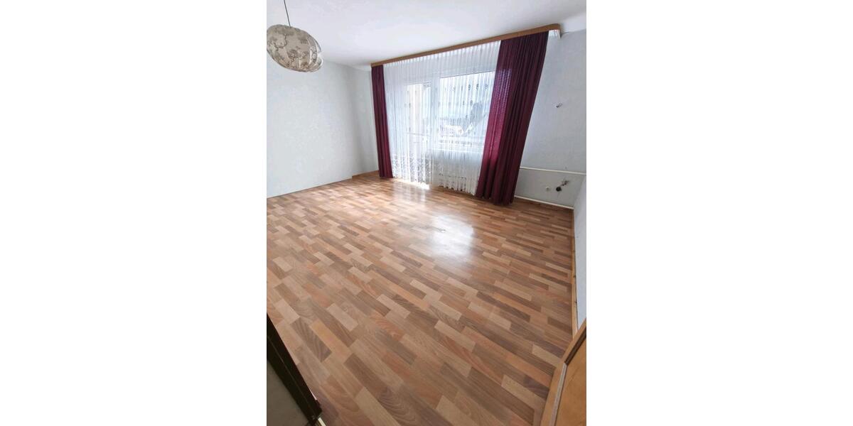Mehrfamilienhaus, Wohnhaus Hofgeismar - 9 Zimmer, 210 m&sup2;, 370.000&euro; | Angebot:27262718