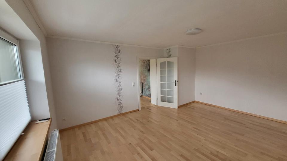 Erdgeschoßwohnung Habichtswald - 2.5 Zimmer, 110 m&sup2;, 850&euro; | Angebot:26039094