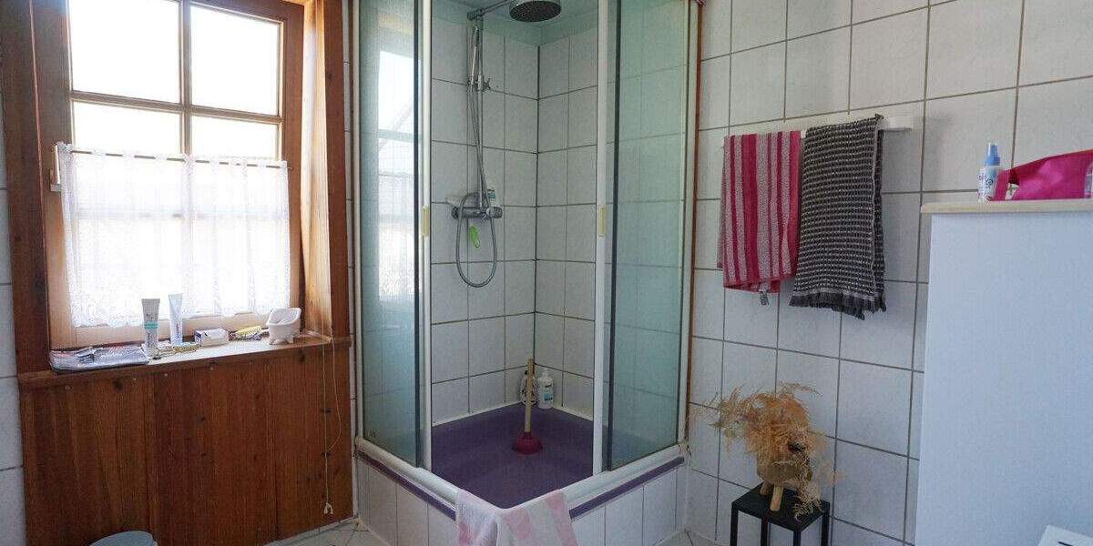 Mehrfamilienhaus, Wohnhaus Baunatal / Kirchbauna Kirchbauna - 7 Zimmer, 154 m&sup2;, 237.000&euro; | Angebot:25727962