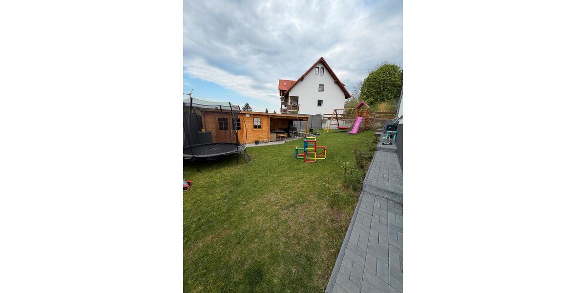 Mehrfamilienhaus, Wohnhaus Körle - 4 Zimmer, 120 m&sup2;, 1.200&euro; | Angebot:26235001
