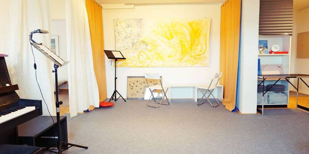 Zimmer Zierenberg - 2 Zimmer, 72 m&sup2;, 600&euro; | Angebot:26188081