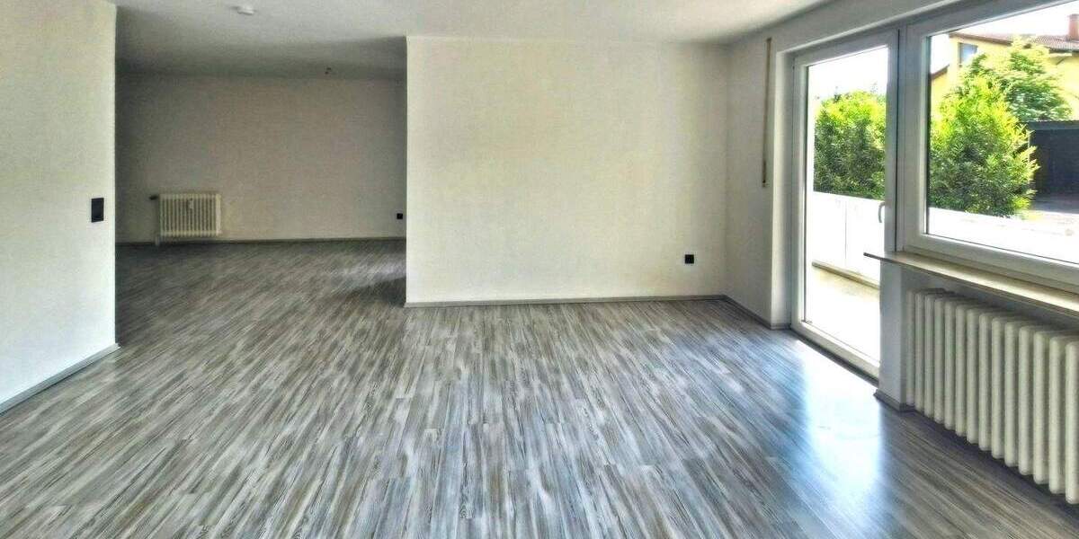 Etagenwohnung Kassel Harleshausen - 3 Zimmer, 95 m&sup2;, 830&euro; | Angebot:23866145