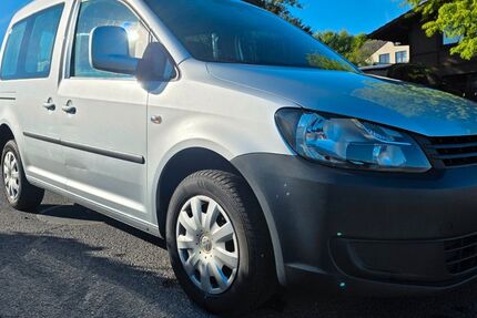 VW Caddy 142.042 km 6.999 &euro; Baunatal 34225