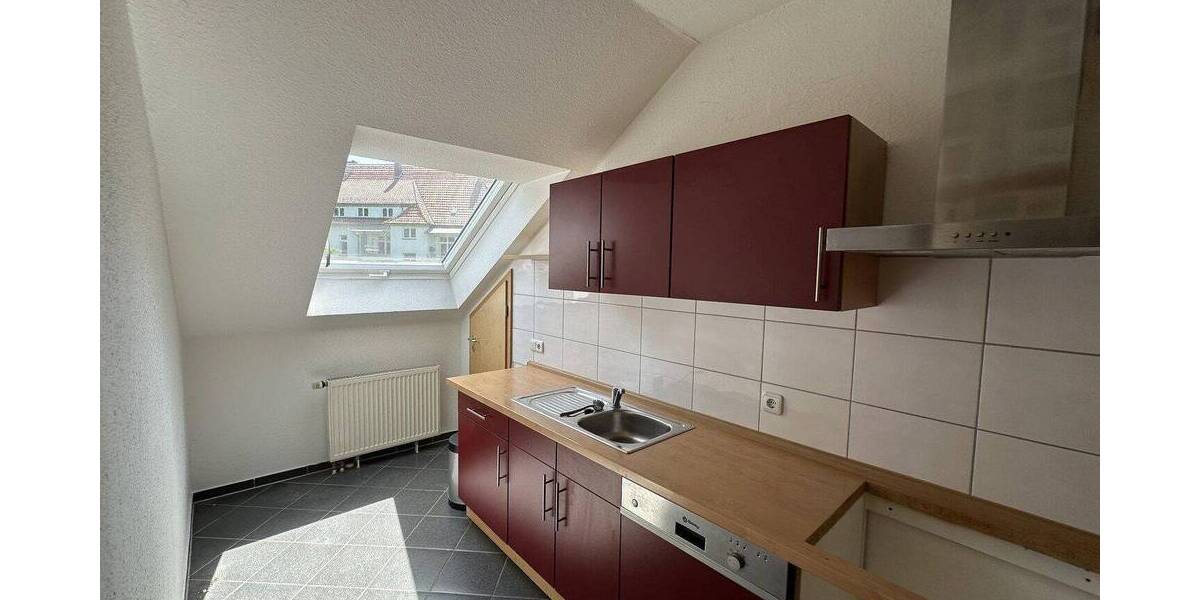 Etagenwohnung Kassel Bad Wilhelmshöhe - 3 Zimmer, 106 m&sup2;, 1.100&euro; | Angebot:26825326
