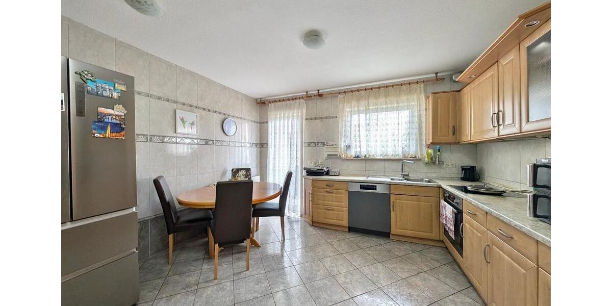 Etagenwohnung Kassel Fasanenhof - 4 Zimmer, 103 m&sup2;, 320.000&euro; | Angebot:26633976