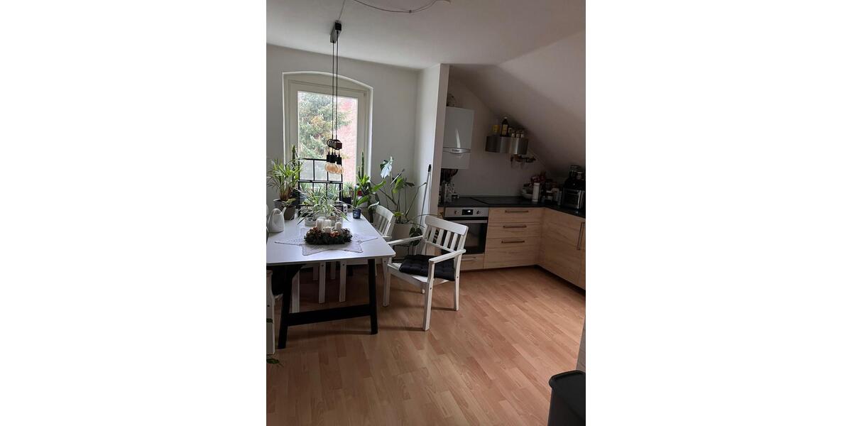 Etagenwohnung Kassel Südstadt - 2 Zimmer, 70 m&sup2;, 570&euro; | Angebot:25395522