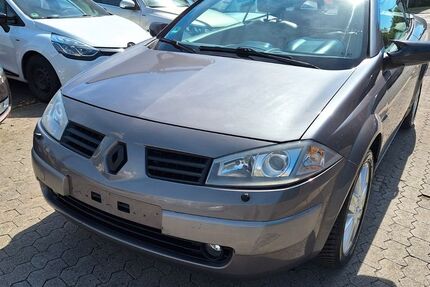 Renault Megane 144.600 km 2.999 &euro; Kassel 34125