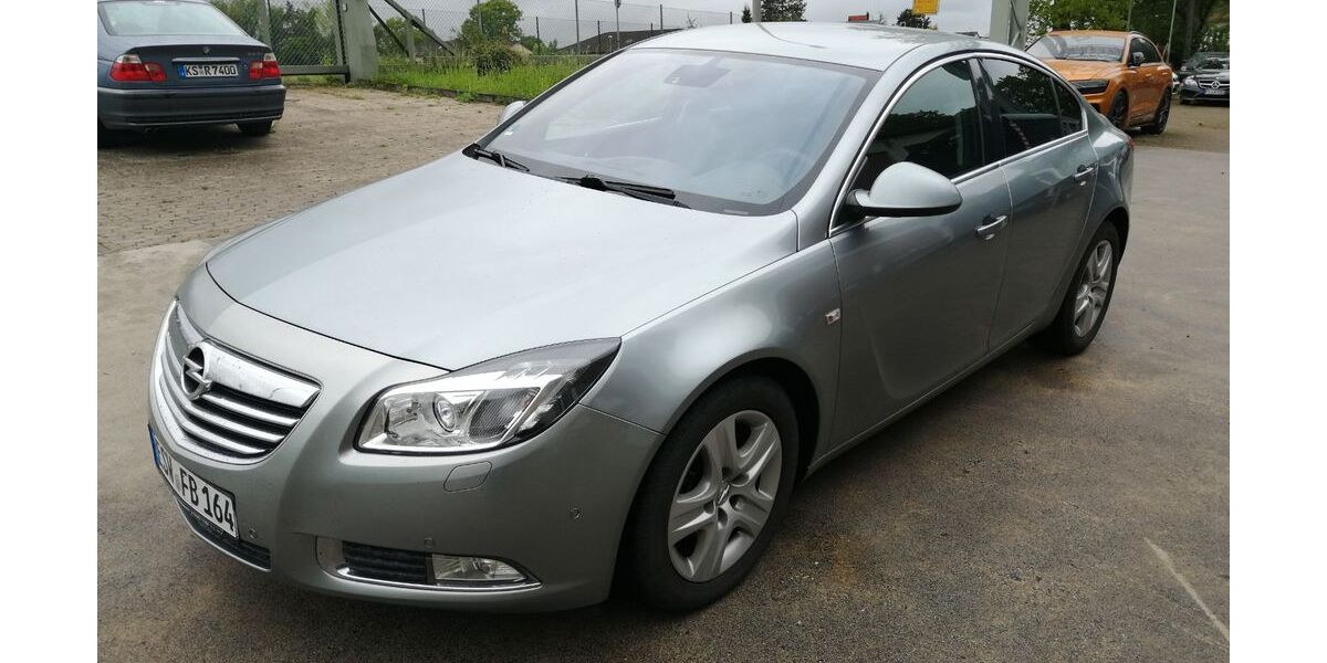 Opel Insignia 168.000 km 3.700 &euro; Niestetal bei Kassel 34266