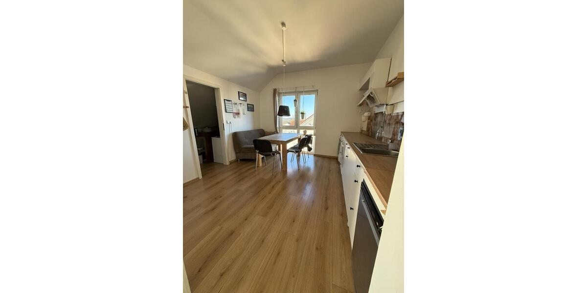 Dachgeschoßwohnung Grebenstein - 3 Zimmer, 98 m&sup2;, 319.000&euro; | Angebot:25918707