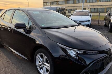 Toyota Corolla 84.000 km 14.799 &euro; Fuldatal (Kassel) 34233