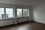 Etagenwohnung Kassel Niederzwehren - 3 Zimmer, 150 m&sup2;, 1.300&euro; | Angebot:27630773