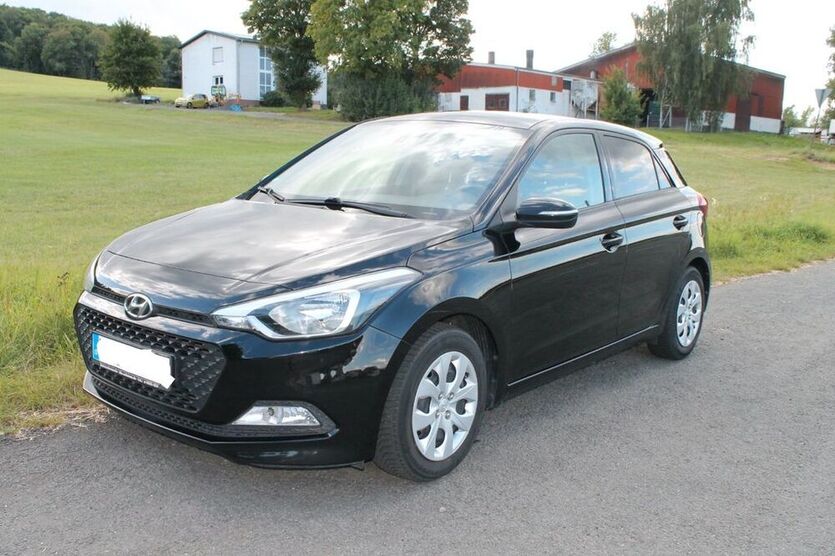 i20