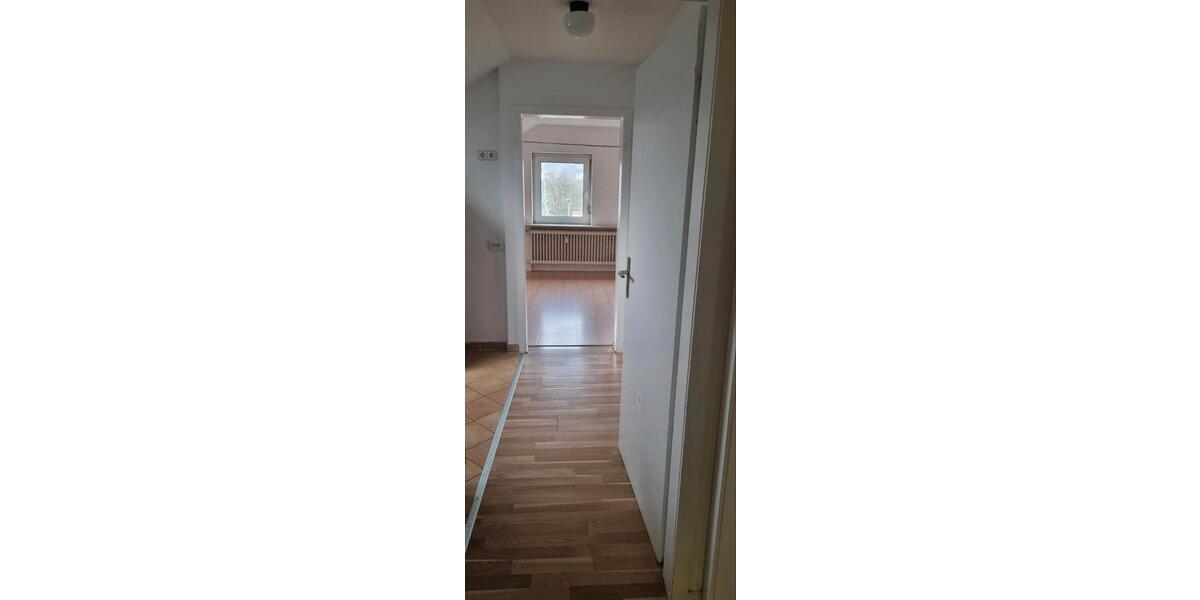 Dachgeschoßwohnung Kassel Philippinenhof-Warteberg - 3 Zimmer, 65 m&sup2;, 750&euro; | Angebot:25144560