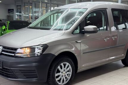 VW Caddy 121.944 km 13.799 &euro; Niestetal 34266