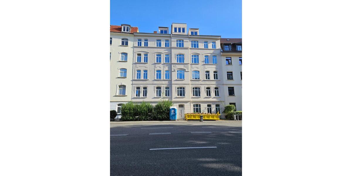 Schöne saniertes Altbau WG Zimmer in 2er und 3er WG 2.5 zimmer