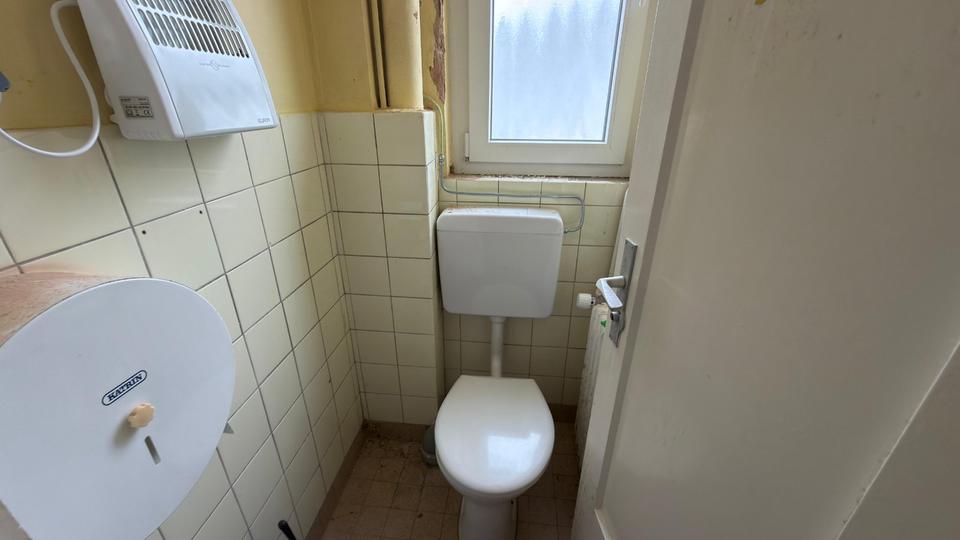 Halle, Lagerhalle, Produktion, Gewerbefläche Lagerfläche zimmer
