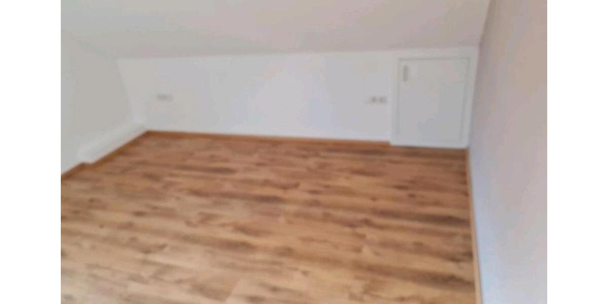 Dachgeschoßwohnung Melsungen - 3 Zimmer, 80 m&sup2;, 750&euro; | Angebot:26692930