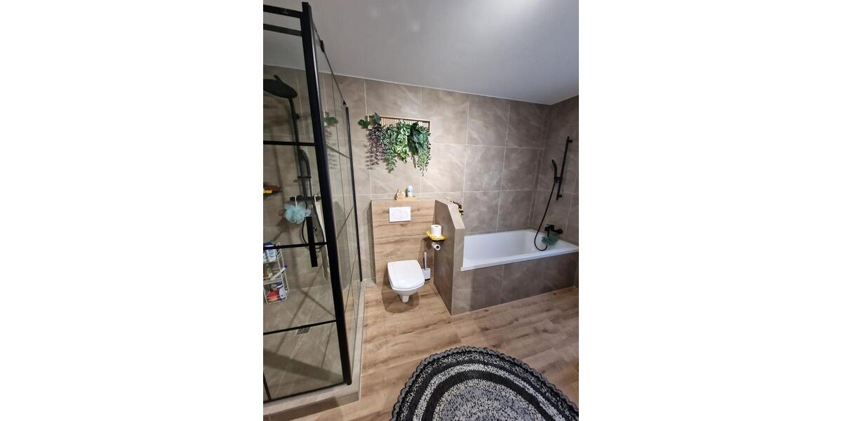 Mehrfamilienhaus, Wohnhaus Körle - 4 Zimmer, 120 m&sup2;, 1.200&euro; | Angebot:26235001