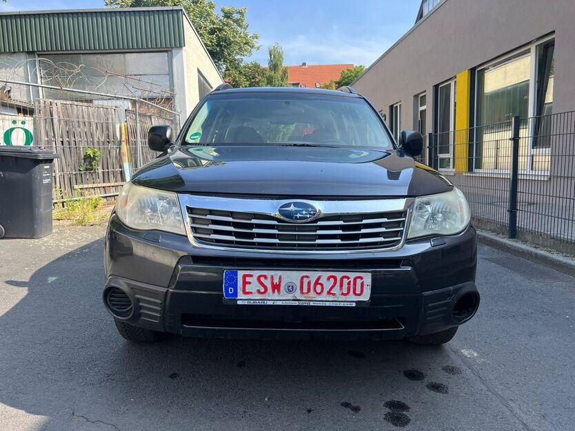 Subaru Forester 300.000 km 2.700 € kassel 34127