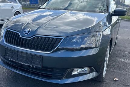 Skoda Fabia 122.000 km 10.499 &euro; Kassel 34123