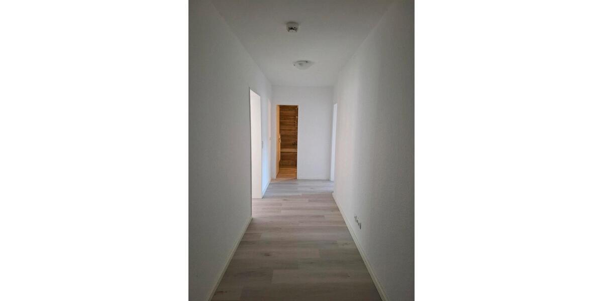 Etagenwohnung Kassel - 2 Zimmer, 70 m&sup2;, 780&euro; | Angebot:26393190