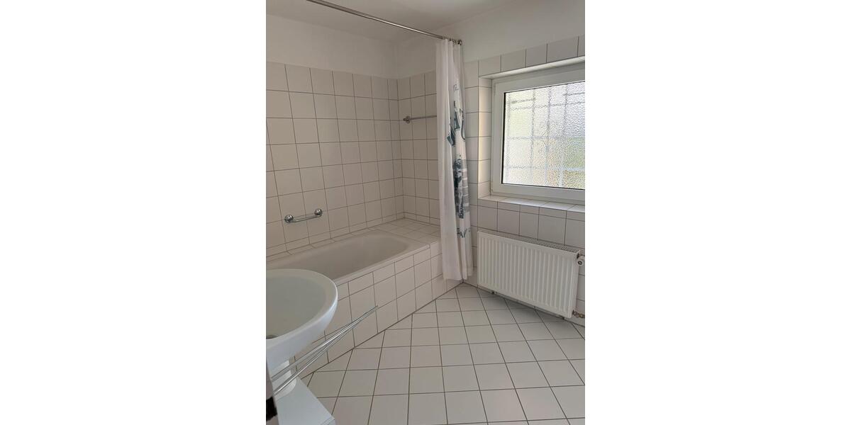 Erdgeschoßwohnung Kassel Bad Wilhelmshöhe - 3 Zimmer, 95 m&sup2;, 1.250&euro; | Angebot:26254497