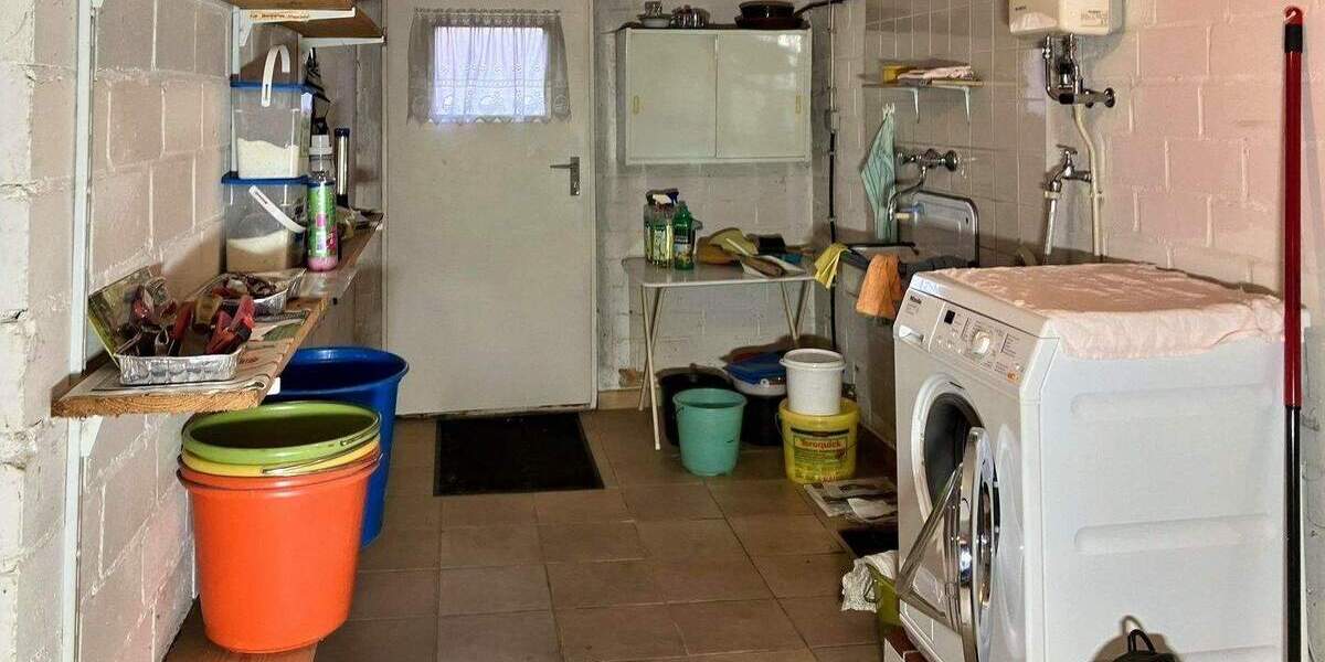 Einfamilienhaus Gudensberg - 6 Zimmer, 140 m&sup2;, 1.200&euro; | Angebot:24684222