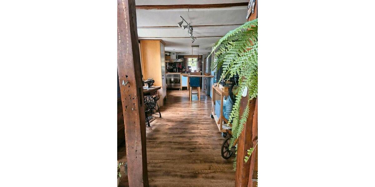 Einfamilienhaus Lohfelden - 6 Zimmer, 140 m&sup2;, 229.000&euro; | Angebot:25975246