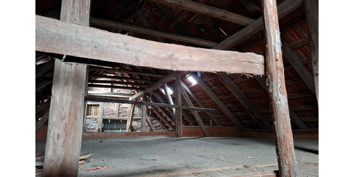 Bauernhaus, Landhaus Hofgeismar - 6 Zimmer, 140 m&sup2;, 98.000&euro; | Angebot:26764458