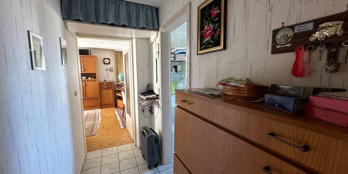 Mehrfamilienhaus, Wohnhaus Lohfelden Ochshausen - 6 Zimmer, 143 m&sup2;, 270.000&euro; | Angebot:26243276