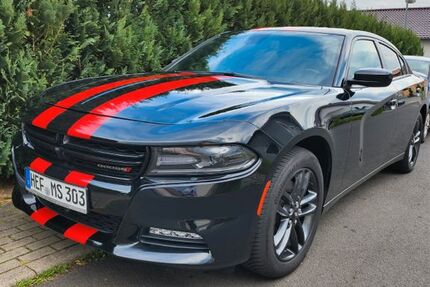 Dodge Charger 80.000 km 26.400 &euro; Spangenberg 34286