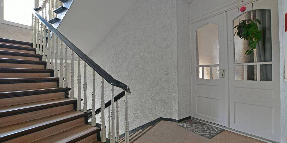 Etagenwohnung Kassel West - 3 Zimmer, 110 m&sup2;, 350.000&euro; | Angebot:26036635