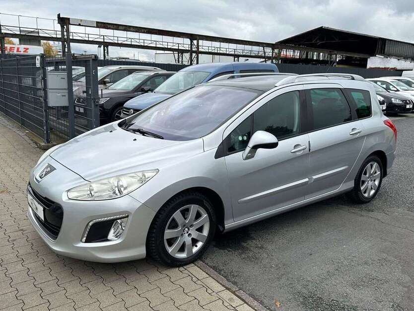 Peugeot 308 190.000 km 3.999 € Kassel 34123