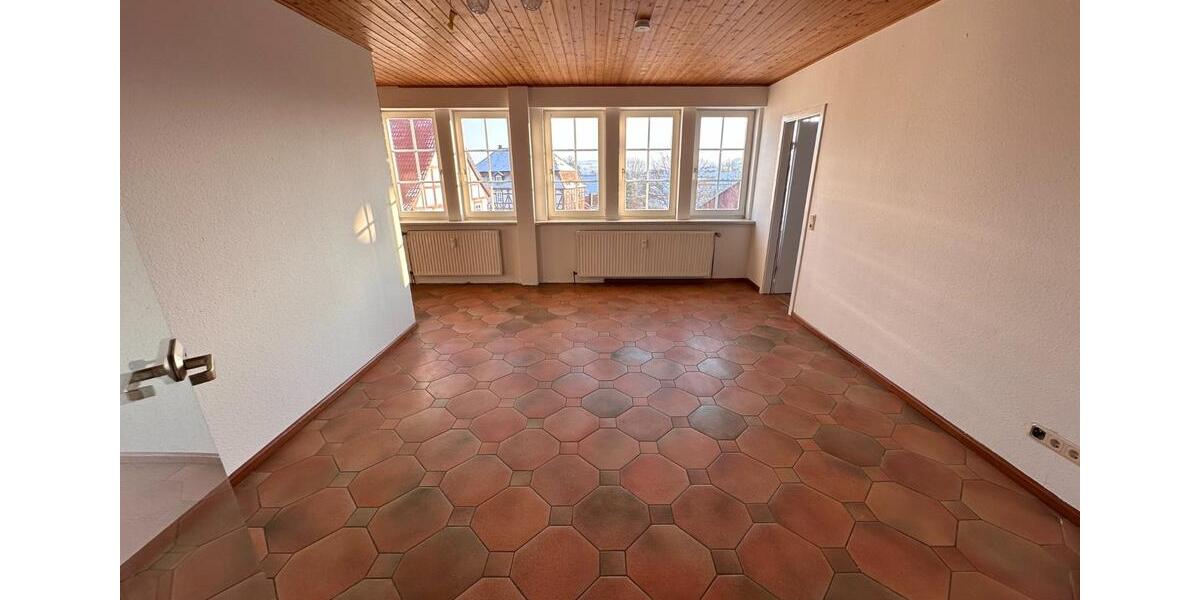 Etagenwohnung Felsberg - 4 Zimmer, 71 m&sup2;, 595&euro; | Angebot:25824537
