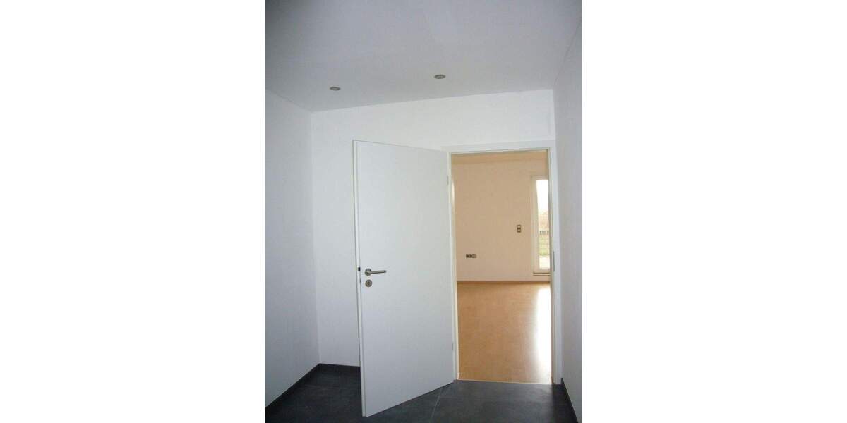 Etagenwohnung Baunatal Altenritte - 4 Zimmer, 190 m&sup2;, 265.000&euro; | Angebot:25731962